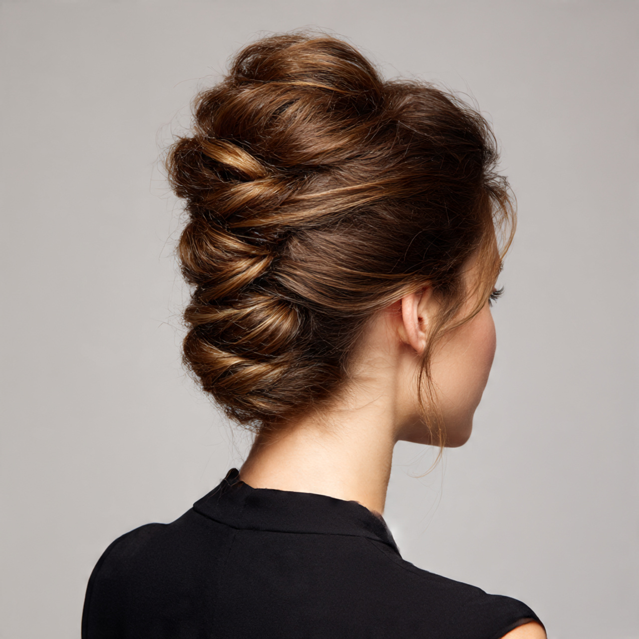 Long Hair Undos: 25 Elegant Styles to Elevate Your Look 4