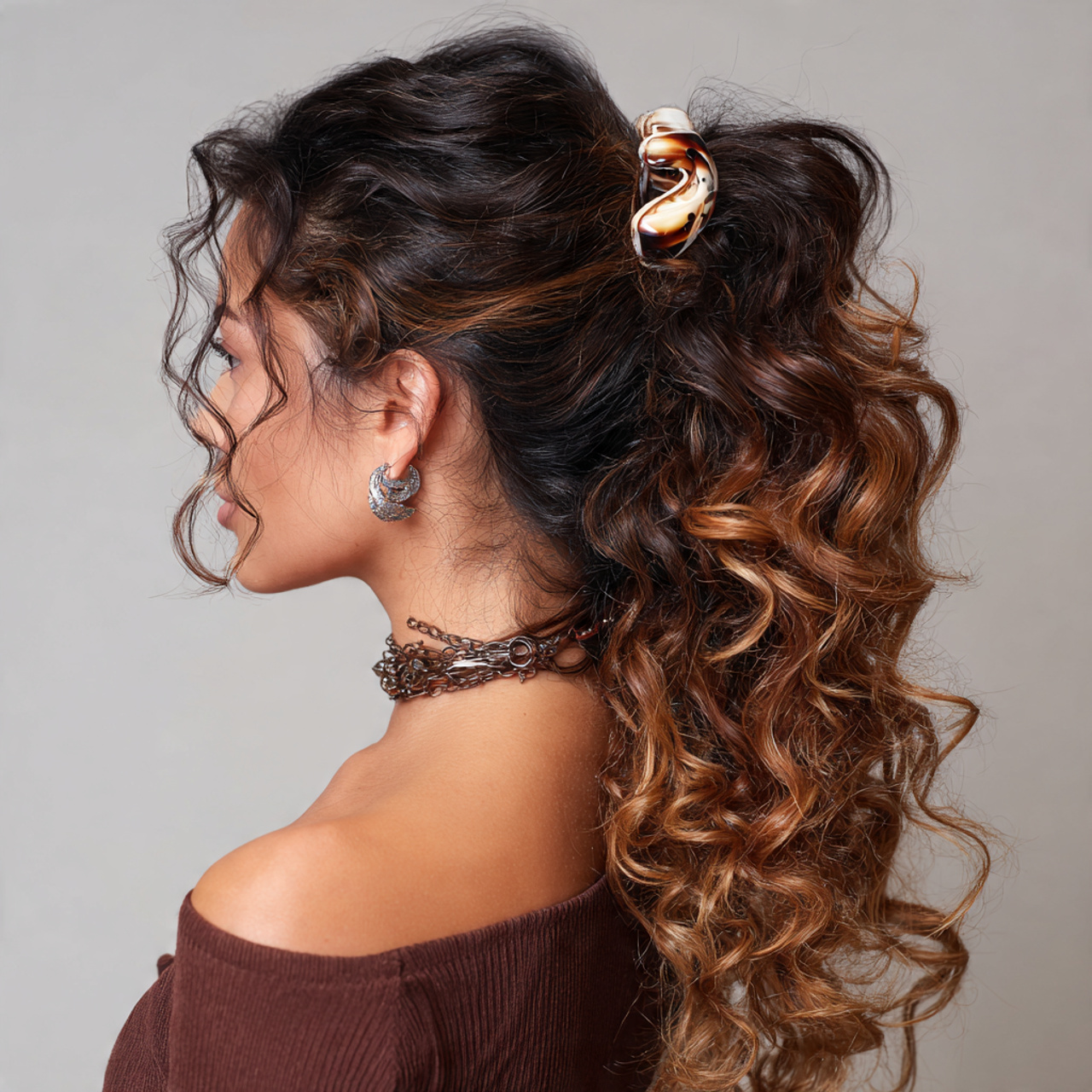 Hairstyles Deep Wave Hair: 20 Beautiful Styles for Volume, Shape, and Everyday Wear 17 deep wave claw clip style for women