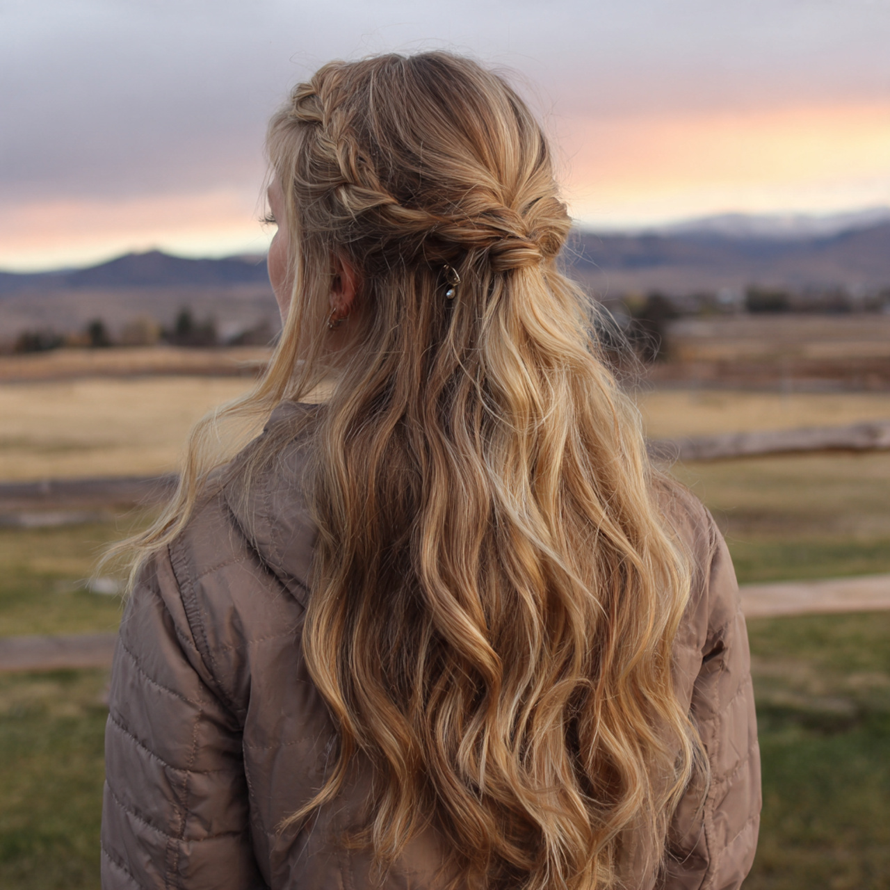 Cute Easy Hairstyles For Teens That Are Quick Stylish and Perfect for Everyday Looks 1 a gorgeous teen having cute easy soft half up pony
