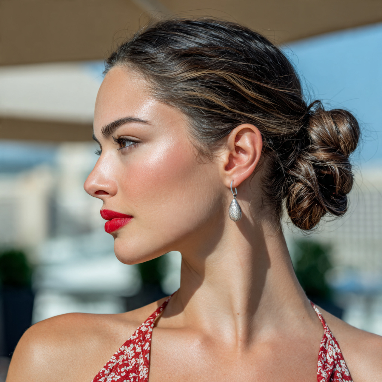 an attractive woman having super easy sleek low bu